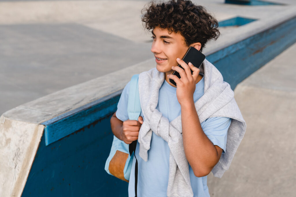 primer móvil para niños con control parental